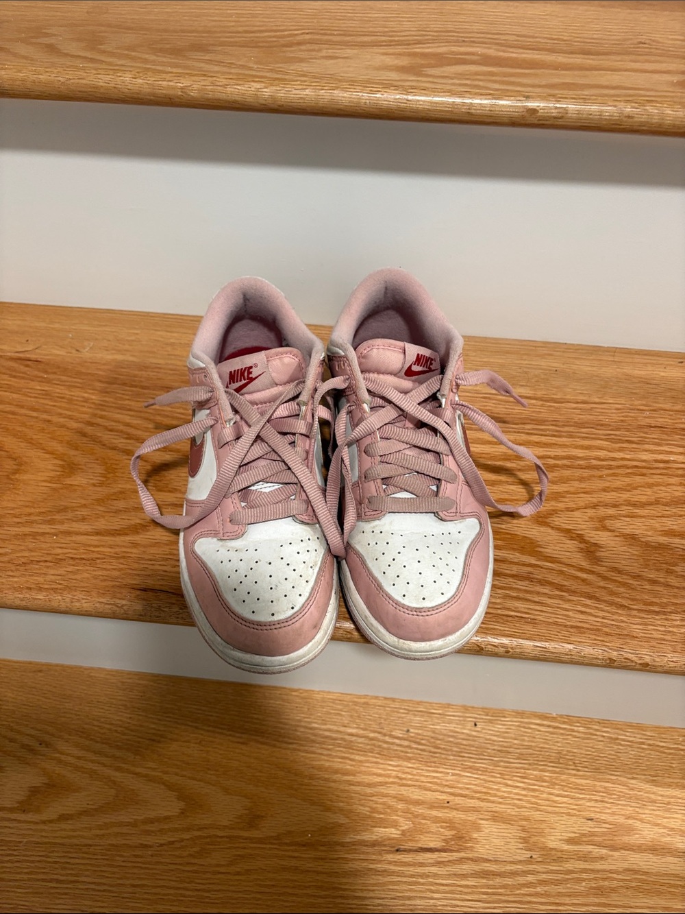 Nike Pink and White Low-Top Sneakers with Red Logo